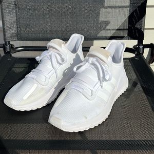 Used white Adidas Ortholite sneakers